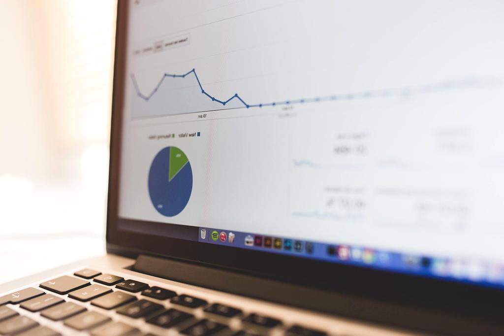 Predictive analytics symbol